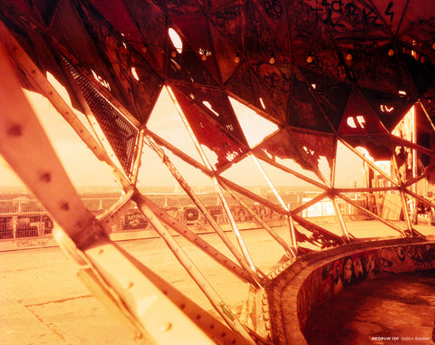 REDRUM 120 RED SCALE COLOR NEGATIVE FILM, ISO 200 120 ROLL